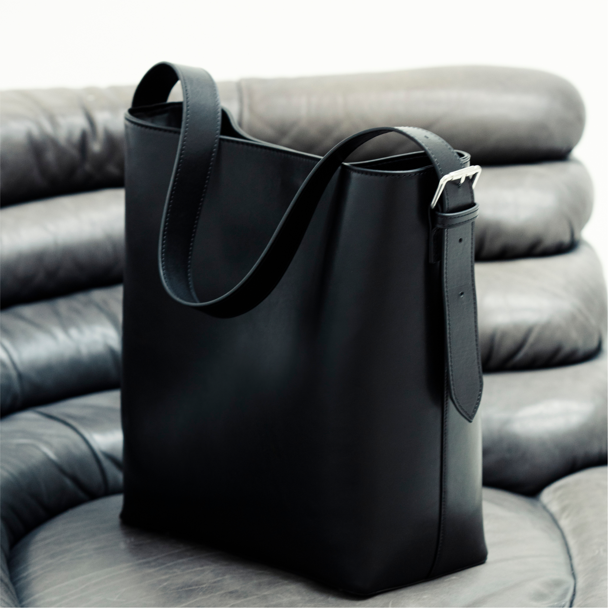 Noa Black Leather Tote