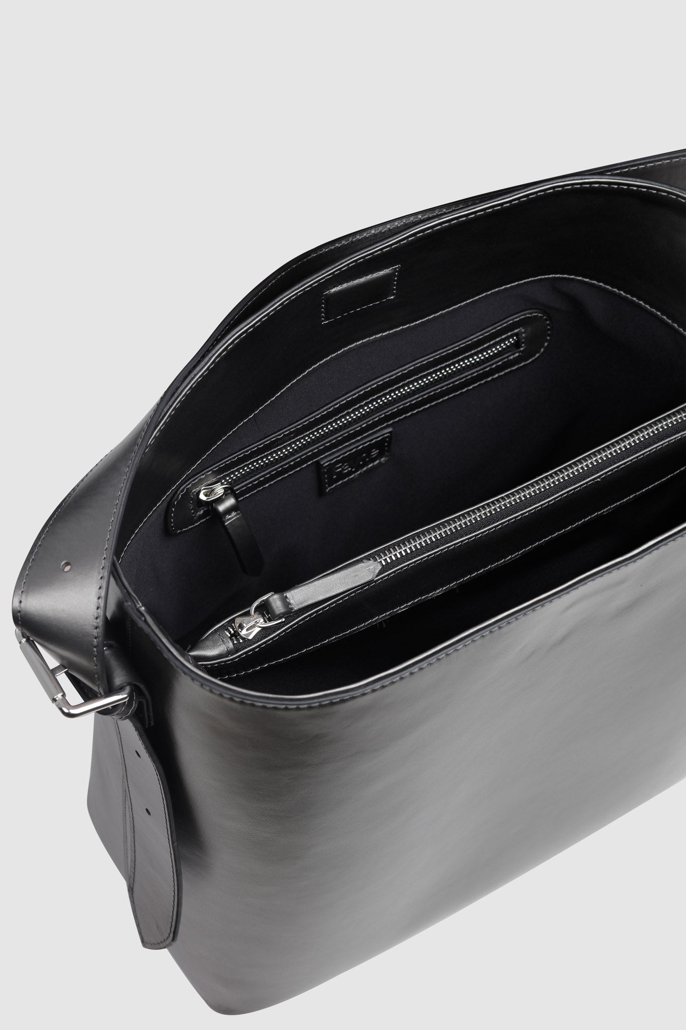 Noa Tote Silver
