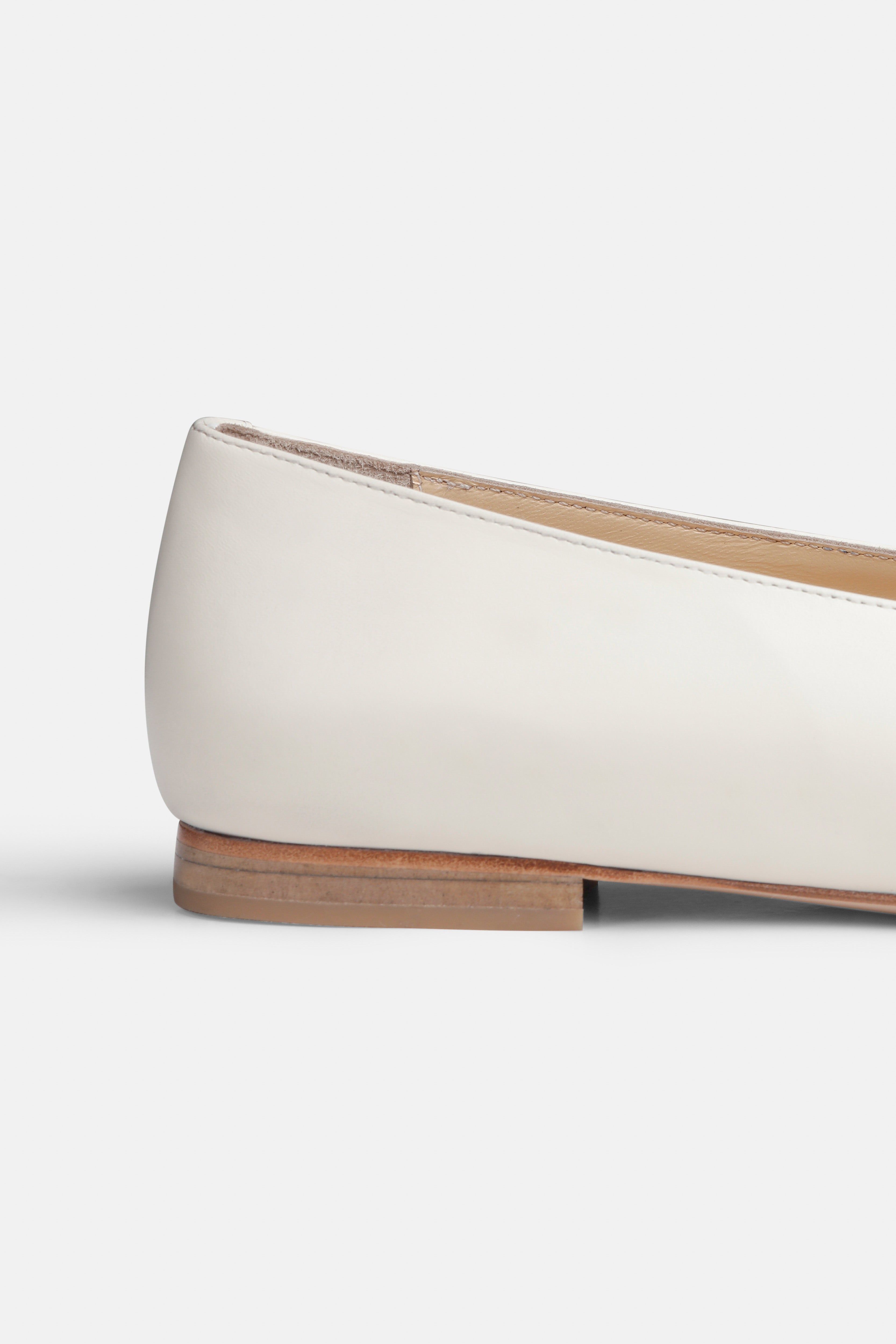 Zoe Vanilla Leather Ballerinas