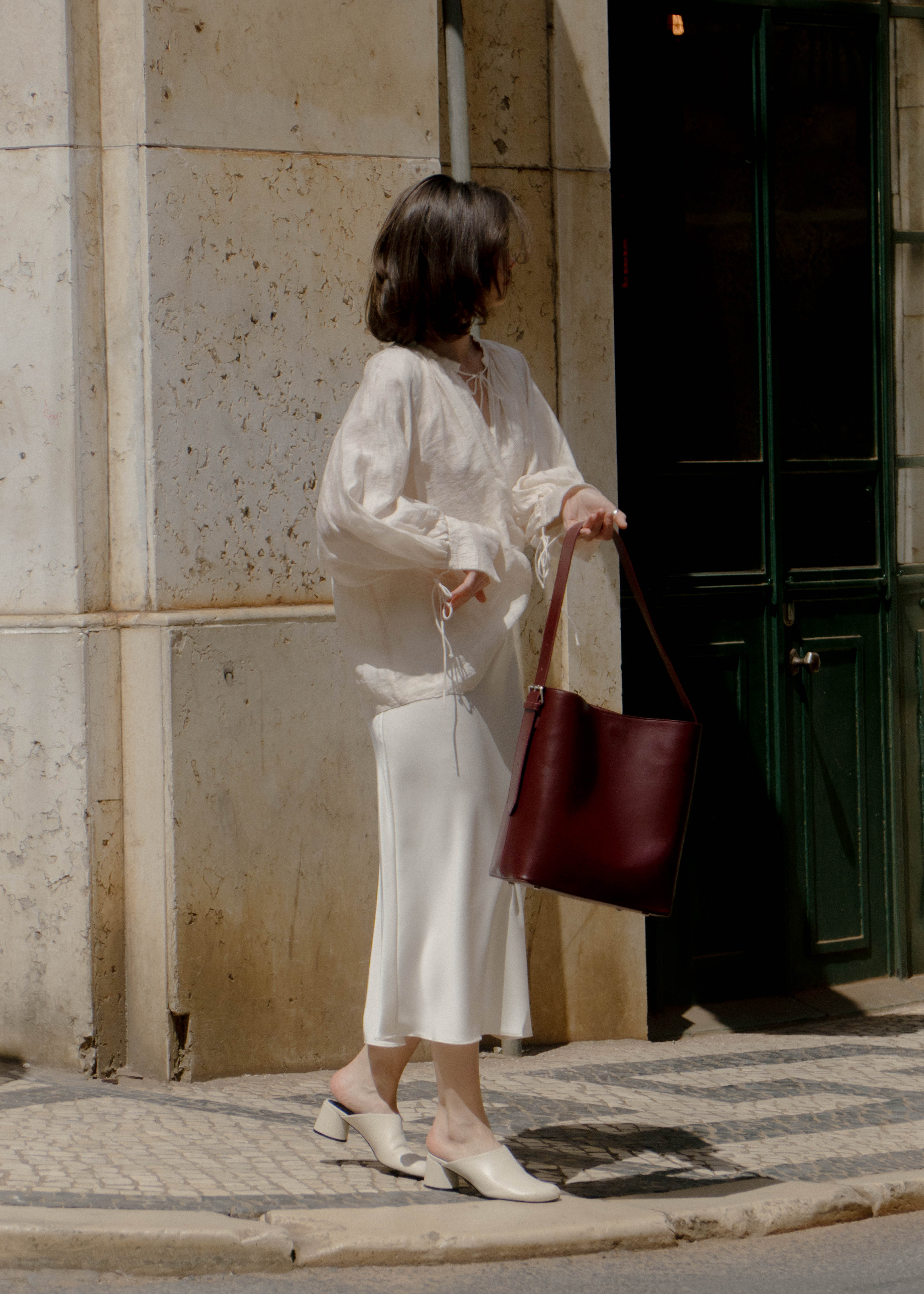 Noa Tote Burgundy