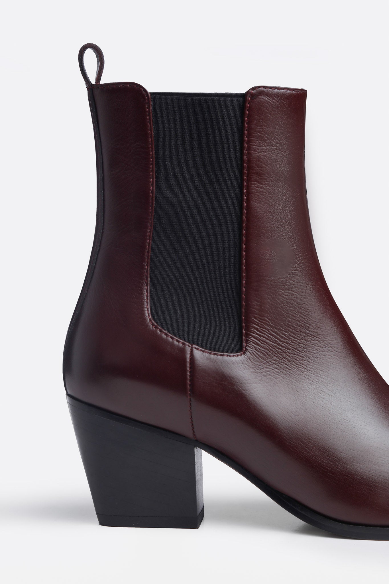Margo Burgundy Chelsea